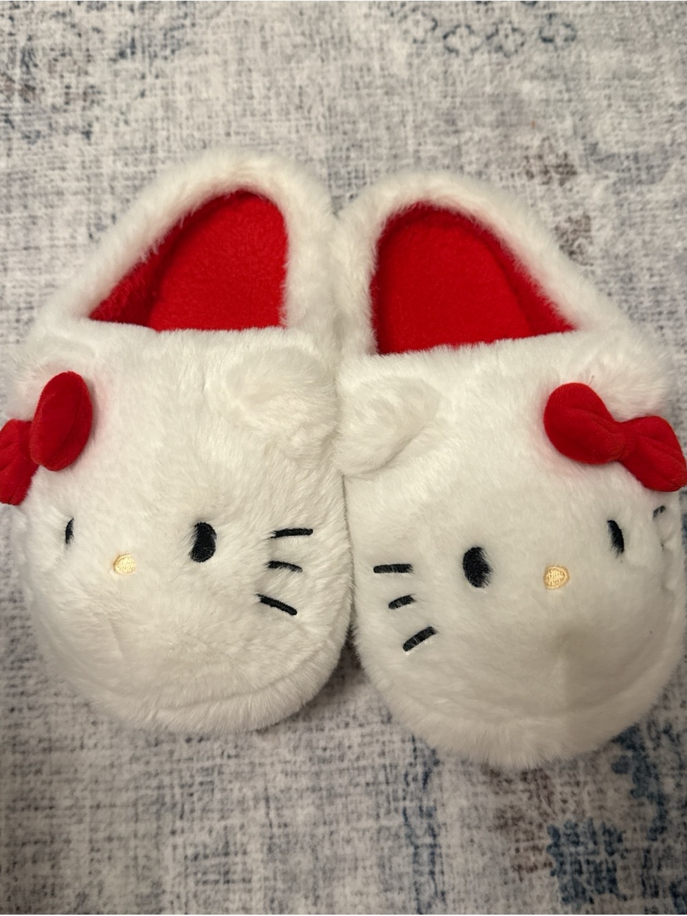 Hello Kitty Cozy Plush Slippers in White and Red